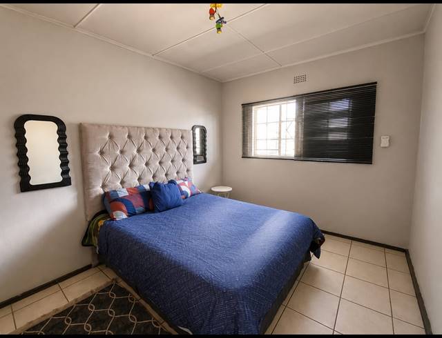 3 BEDROOM HOUSE FOR SALE IN VANDERBIJLPARK CW 5
